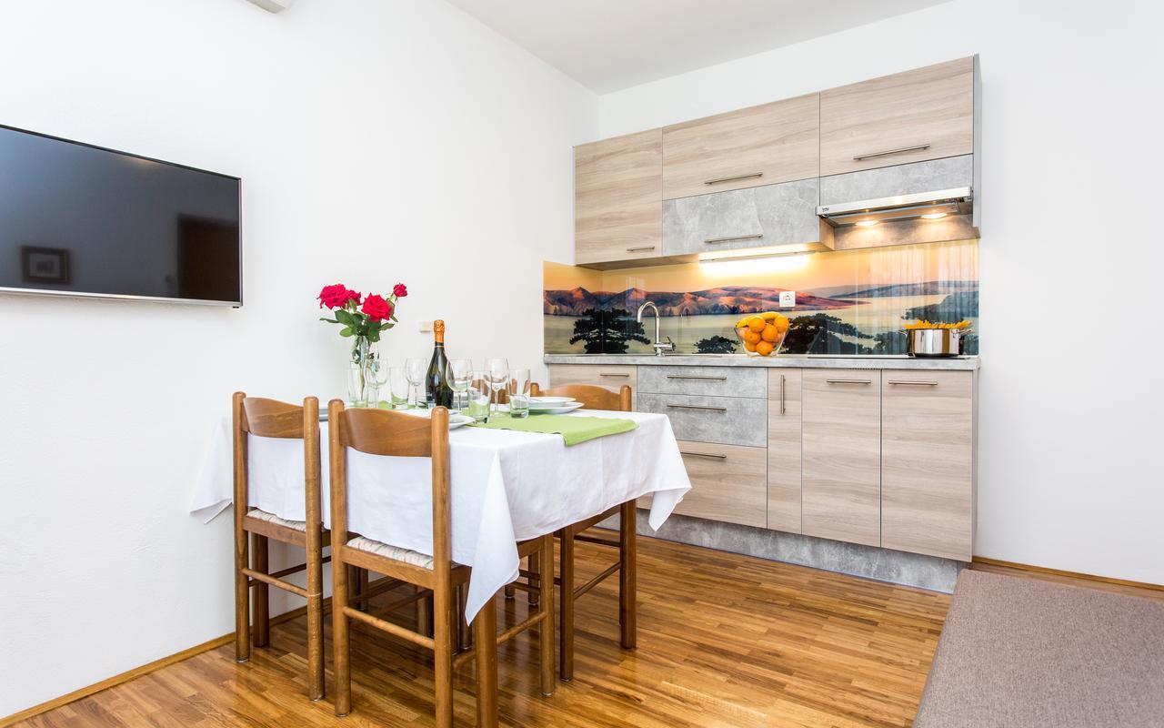 Apartments Lucija 2 Baška Екстериор снимка